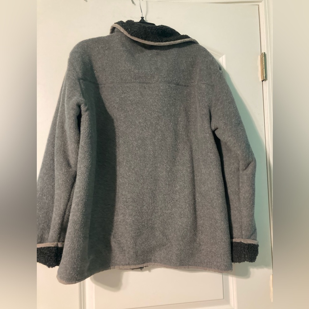 Wool coat - Picture 3 of 3